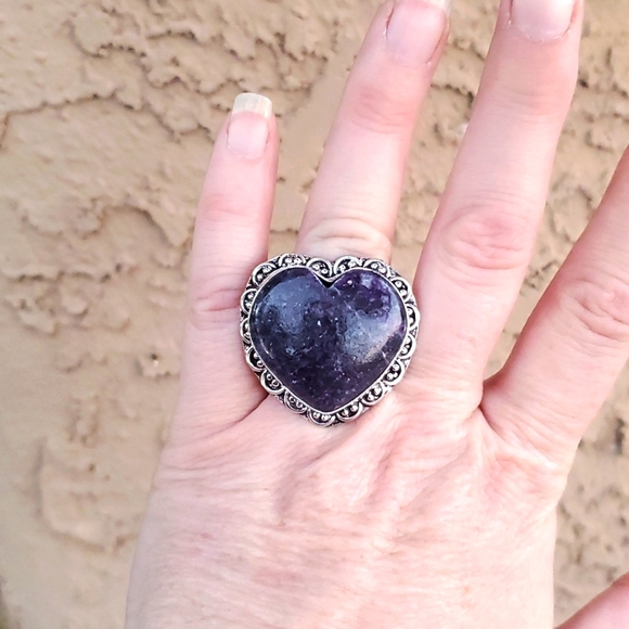 New Lepidolite Heart Shaped 925 Silver Statement Ring. - Picture 6 of 12